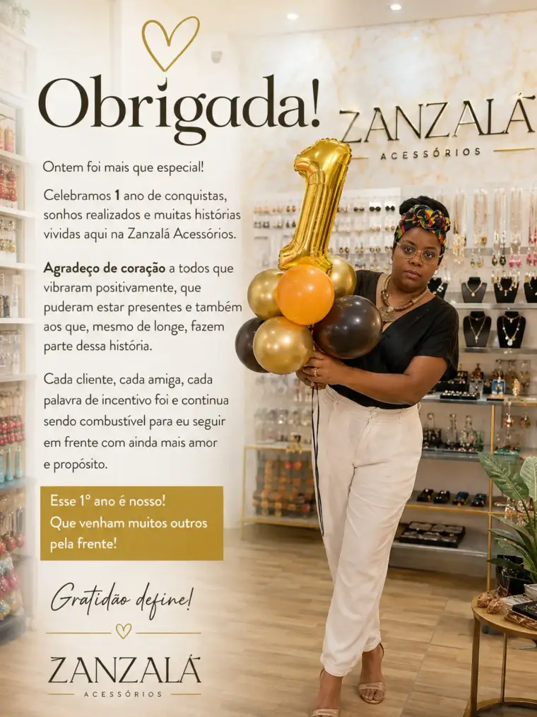 A loja da Zanzalá Acessórios, com brincos e colares nas paredes.